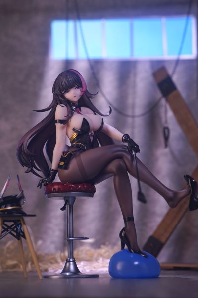 审讯官 宇佐美薰