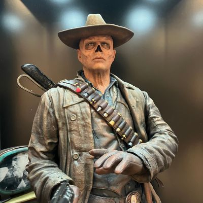 真正精英大师线 辐射 露西·麦克莱恩