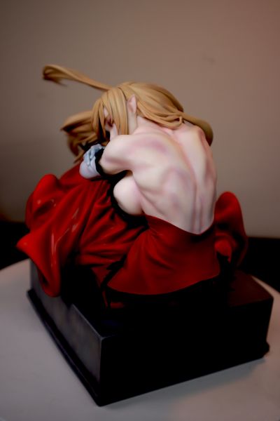 伤物语-姬丝秀忒・雅赛劳拉莉昂・刃下心