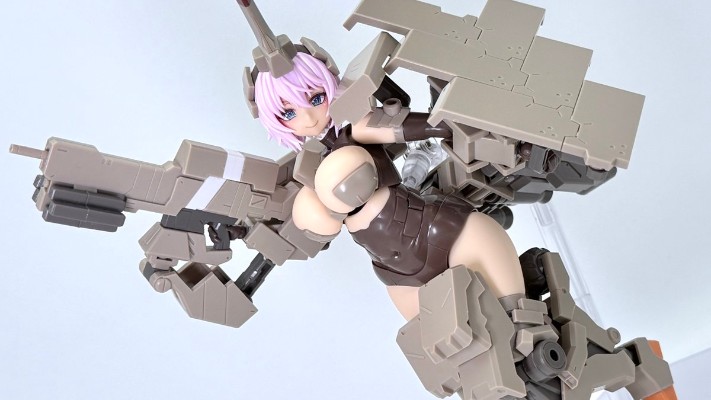 机甲少女 辉锤·甲