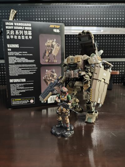 天启系列 铁幕 装甲攻击型机甲