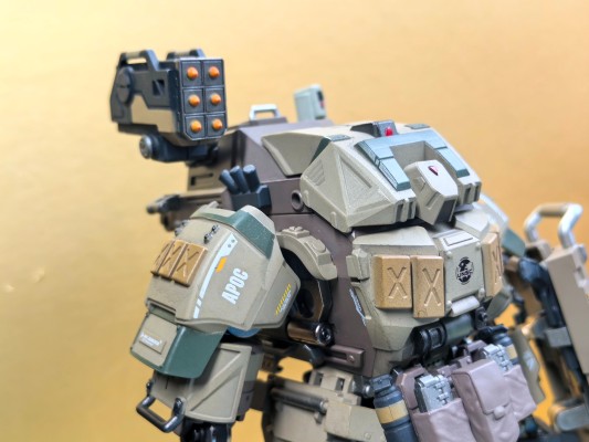 天启系列 铁幕 装甲攻击型机甲