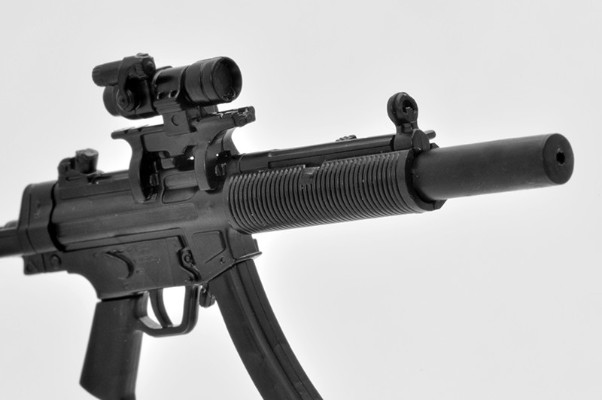 小军械库 LA026 MP5 SD6 冲锋枪