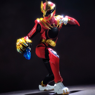 S.H.Figuarts 豪兽狼（首发专属战队指环配套版）