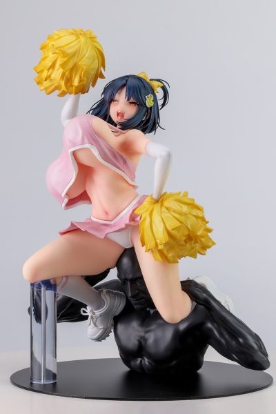 露楚啦啦队少女