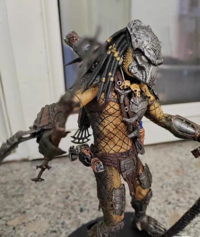 S.H.MonsterArts 异形大战铁血战士 独狼铁血战士 重装备