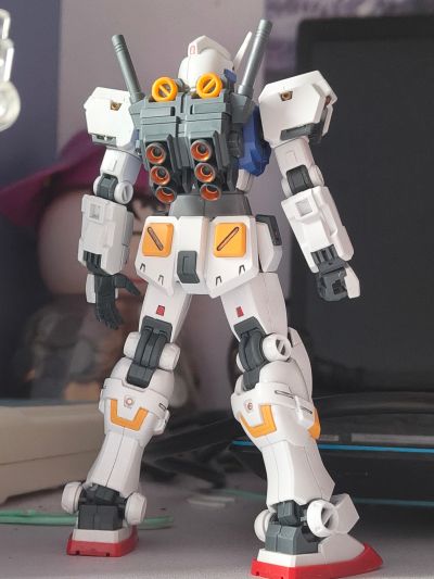 HG 1/144 高达7号机