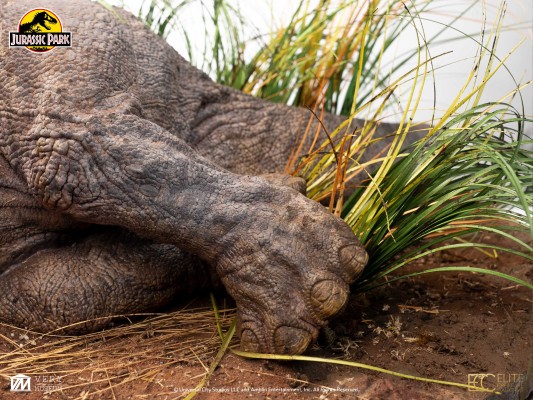 侏罗纪公园 病态三角龙 - 1:8 比例模型