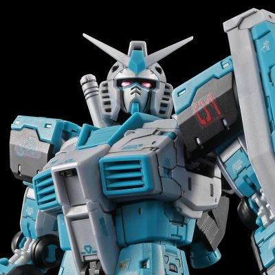 RG 1/144 RX-78-2 高达 2.0版（初音未来版）