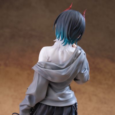 碧蓝航线-乌尔里克·冯·胡贝尔-校服版（A）