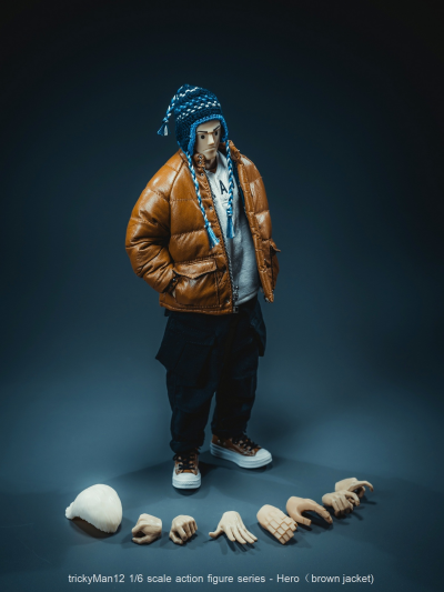 Hero人偶 棕夹克