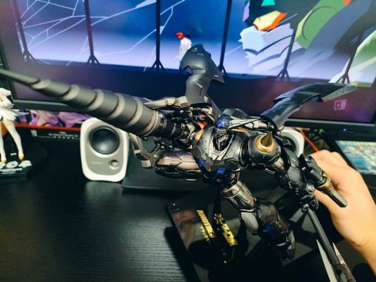 ARTIFACT-X 漆黑盖塔