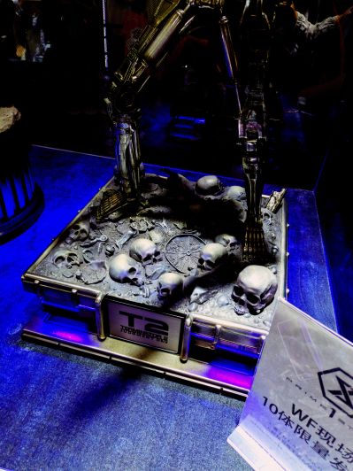 MMT2-01 终结者2 T-800 内骨骼