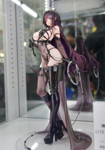 胜利女神：新的希望 米哈拉：羁绊锁链