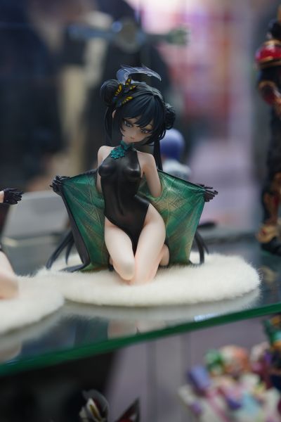 蔚蓝档案  龙华妃咲（旗袍&兔女郎）