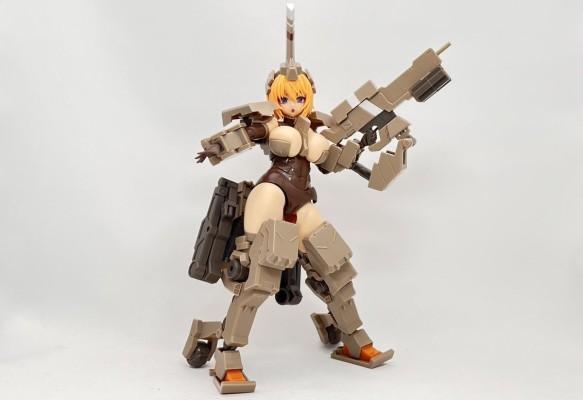 机甲少女 辉锤·甲