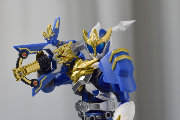 TOYRISE AFR-01 龙剑王