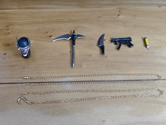 1/12成品可动人偶《黑暗之夜：金属》狂笑之蝠