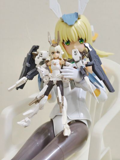 Cu-poche Frame Arms Girl 猎刃