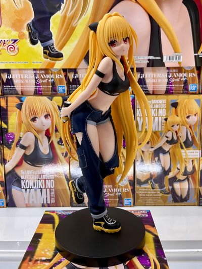 GLITTER&GLAMOURS 出包王女DARKNESS  金色暗影 街头造型