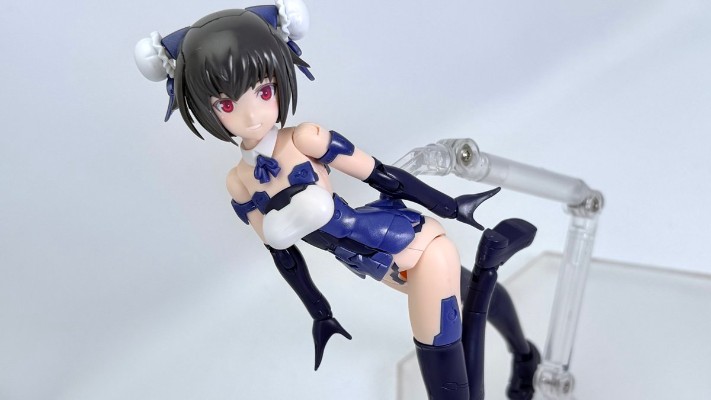 机甲少女 蕾蒂西雅 Azurite