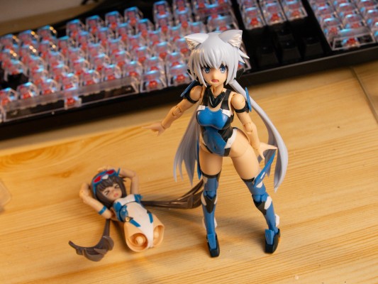 机甲少女 短剑 泳装 蓝色冲击配色