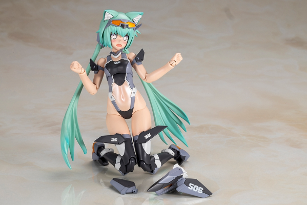 机甲少女 短剑 低可视度泳装