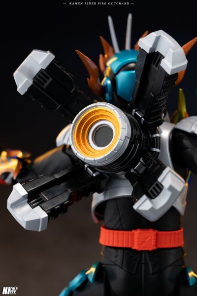 S.H.Figuarts  假面骑士烈焰歌查德