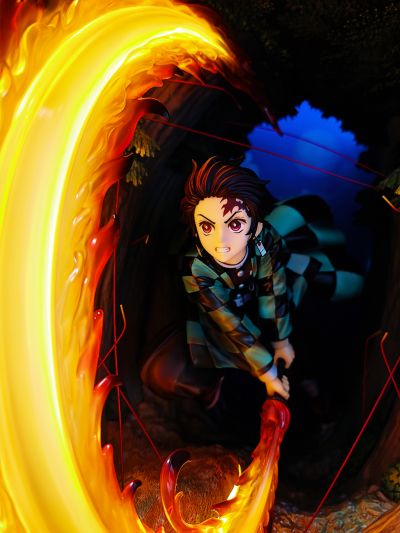 鬼灭之刃 灶门炭治郎 火之神神乐 圆舞