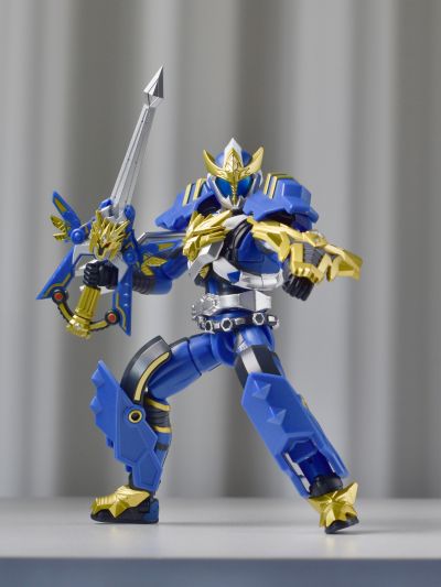 TOYRISE AFR-01 龙剑王