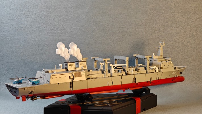 《超合金舰神》 901型综合补给舰变形机甲“精卫”