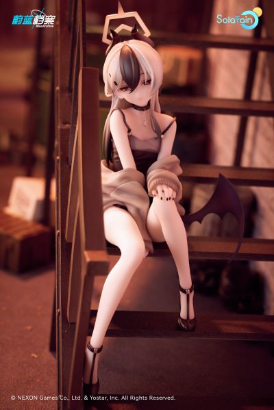 蔚蓝档案 鬼方佳代子（礼服）纪念大厅版