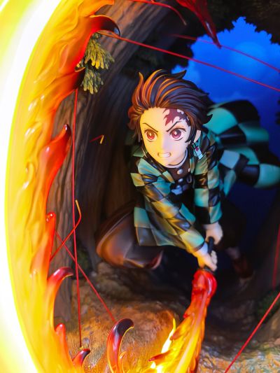 鬼灭之刃 灶门炭治郎 火之神神乐 圆舞