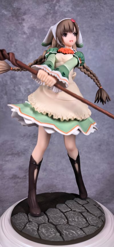 アミル・マナフレア