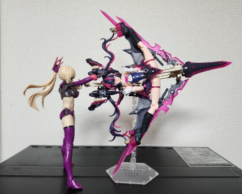 女神装置 欲望少女 突击者