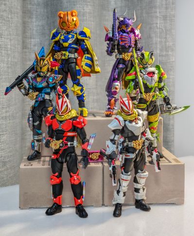 S.H.Figuarts  假面骑士太狸 火旺忍者形态与凯凯拉（青蛙摆件形态）