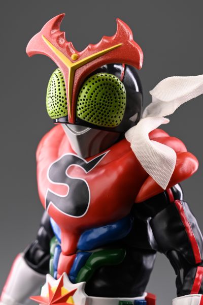 S.H.Figuarts(真骨雕制法) 假面骑士强人