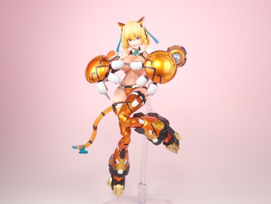 兔女郎服装计划 索菲亚· F· 希琳 虎纹泳装