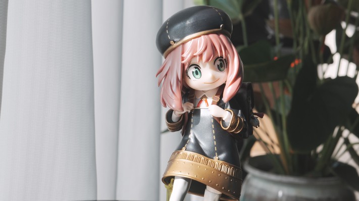 间谍过家家 ESPRESTO-校园装扮-阿尼亚·福杰 异色版（待检资料）