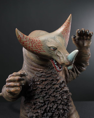 艺术作品怪兽 戏画 GIGA 哥莫拉