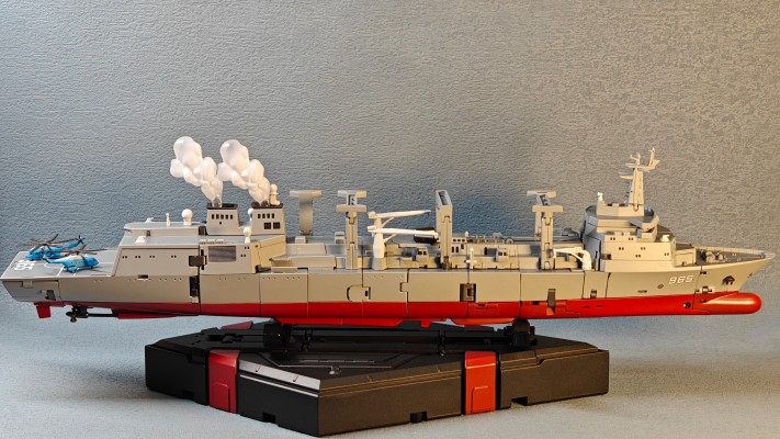 《超合金舰神》 901型综合补给舰变形机甲“精卫”