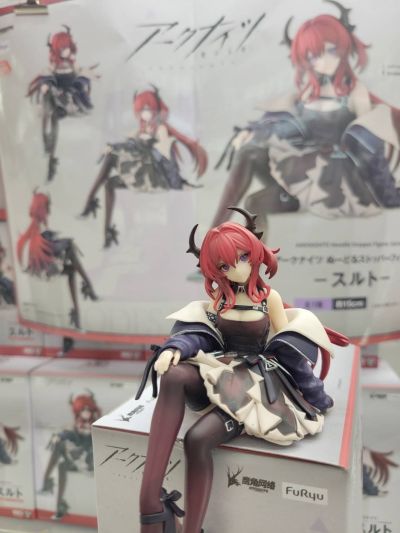 压泡面 明日方舟 史尔特尔