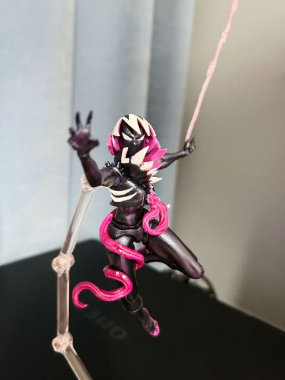 转轮科技系列 惊奇山口 蜘蛛格温漫画 毒液格温