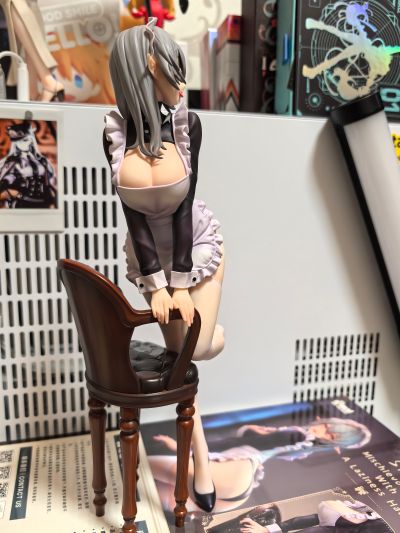 爱偷懒的调皮女仆 希维尔