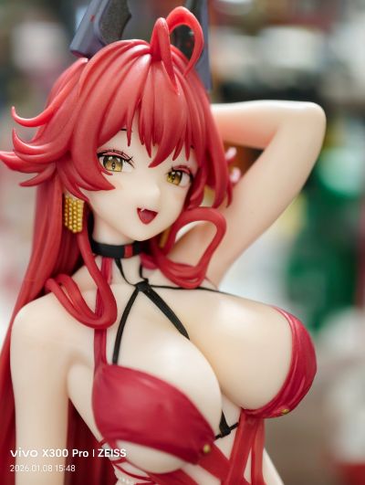 压泡面 胜利女神：新的希望 ー小红帽：荒诞红ー