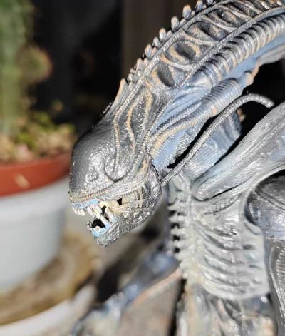 NECA-异形 1/4 比例可动人偶 – 40 周年纪念版 Big Chap