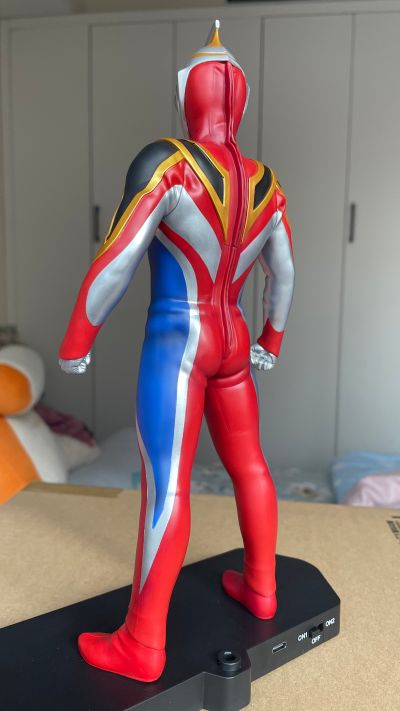 大怪兽系列 奥特新生代 著名造型师系列 盖亚奥特曼（至高型）