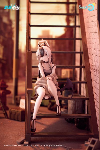 蔚蓝档案 鬼方佳代子（礼服）纪念大厅版