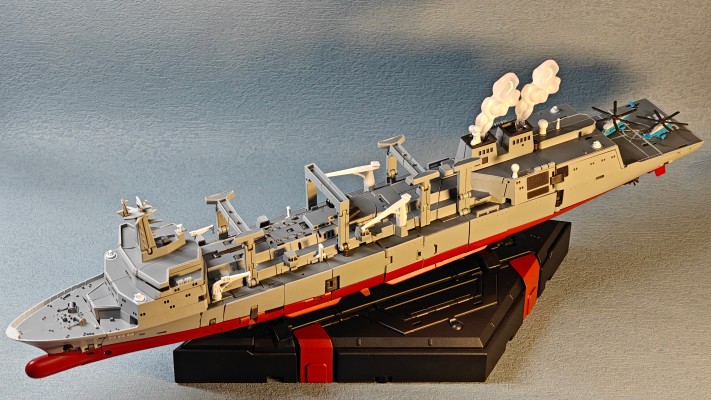 《超合金舰神》 901型综合补给舰变形机甲“精卫”