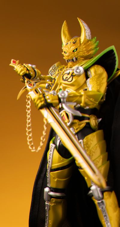 S.H.Figuarts（真骨雕制法） 黄金骑士牙狼（冴岛钢牙）牙狼20周年纪念版